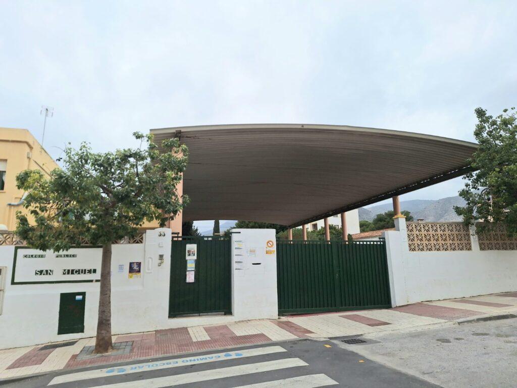 Educación inicia obras para eliminar barreras en el CEIP San Miguel de Torremolinos por más de 124.000 euros 