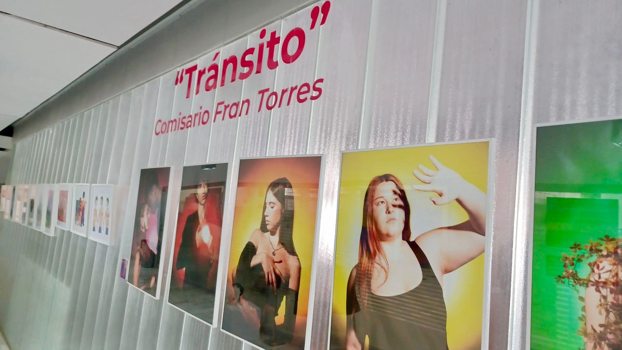 Inauguran en la Universidad de Almería la exposición «TRÁNSITO» sobre diversidad e inclusión