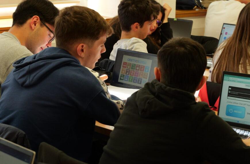 Más de 10.000 jóvenes aprenden a pararse, pensar y conectarse contra el acoso escolar gracias a Fundación Cibervoluntarios