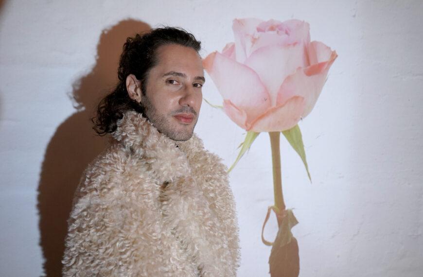 Ángelo Néstore presenta Leche Cruda en Londres: “No me interesa lo masculino porque hay violencia en su búsqueda”