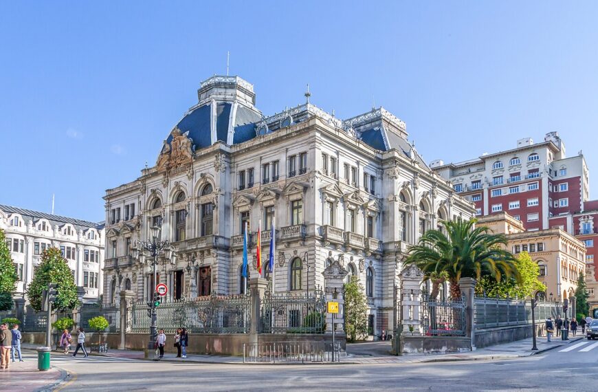 La Federación Estatal LGTBI+ respalda el anteproyecto de Ley LGTBI+ asturiana y confía en su pronta aprobación