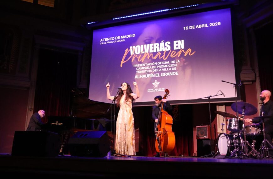 Alhaurín el Grande brilla en el Ateneo de Madrid con la presentación de «Volverás en primavera»