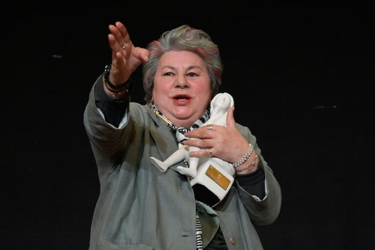 El Gobierno homenajea a Dolores Vázquez por el Día de la Visibilidad Lésbica como reparación por el caso Wanninkhof