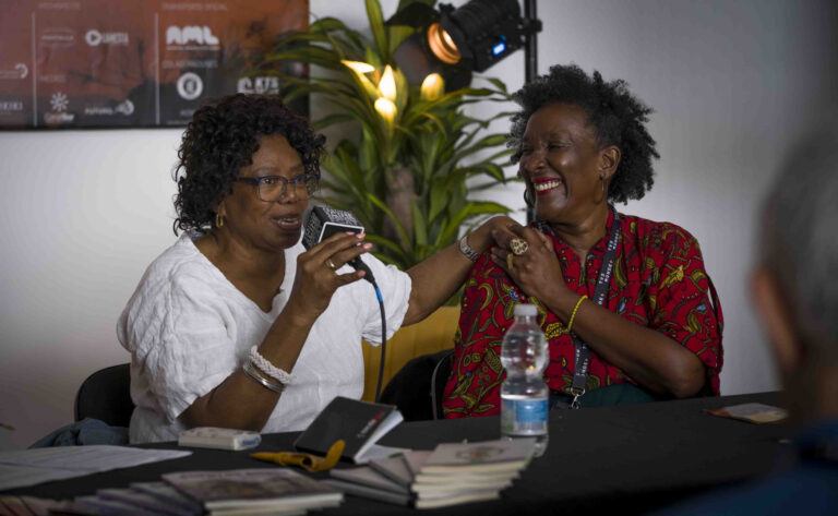 La insularidad africana se debate en Tarifa con Remei Sipi Mayo y Mayra Santos-Febre, grandes referentes literarios