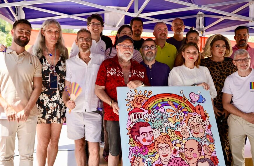 Torremolinos da comienzo a los actos centrales del Pride 2026 con el despliegue de la bandera arcoíris