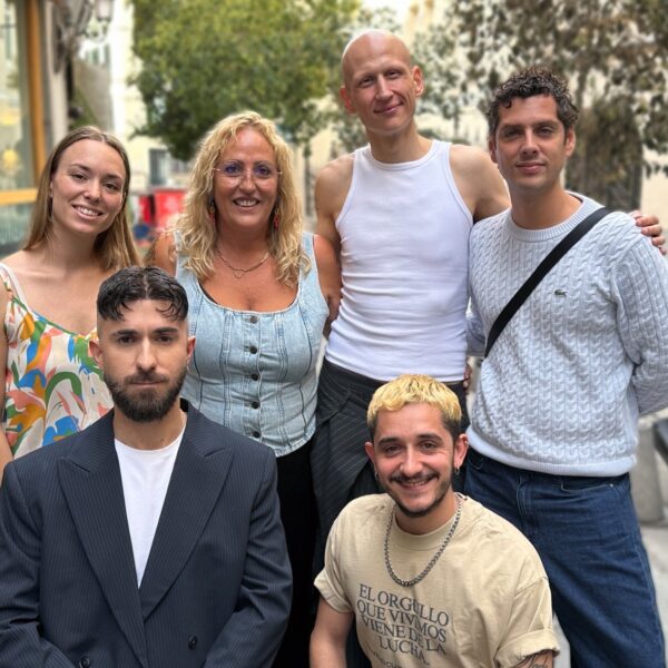 Eduardo Casanova reclama más referentes visibles con VIH en el quinto Pride Positivo: «Necesitamos más personas conocidas»