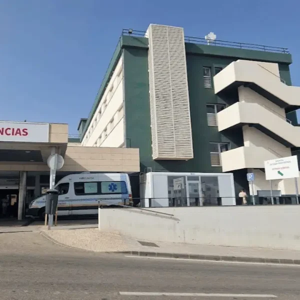 Un hombre de 50 años permanece hospitalizado tras una presunta agresión homófoba en Vélez-Málaga